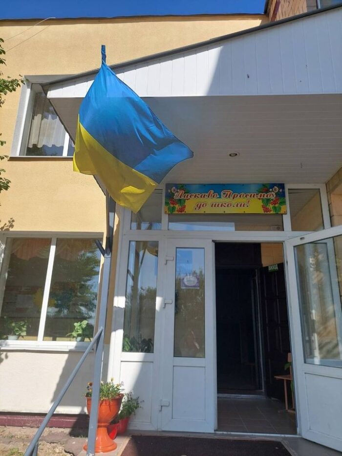 Чернігівська обласна рада закриває Сновську гімназію. Що чекає на учнів та працівників?