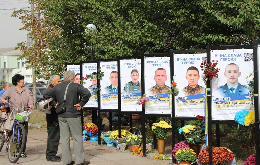 У Сновську відкрили Алею пам&rsquo;яті на честь загиблих у російсько-українській війні
