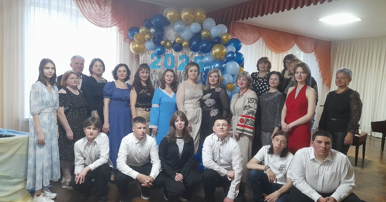 60-й випуск Сновської музичної школи: ювілейний вечір та нові звершення випускників