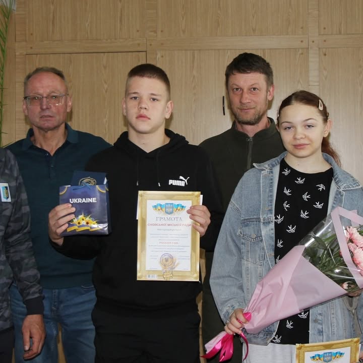 У Сновській міській раді відбулася зустріч із призерами міжнародних змагань з вільної боротьби