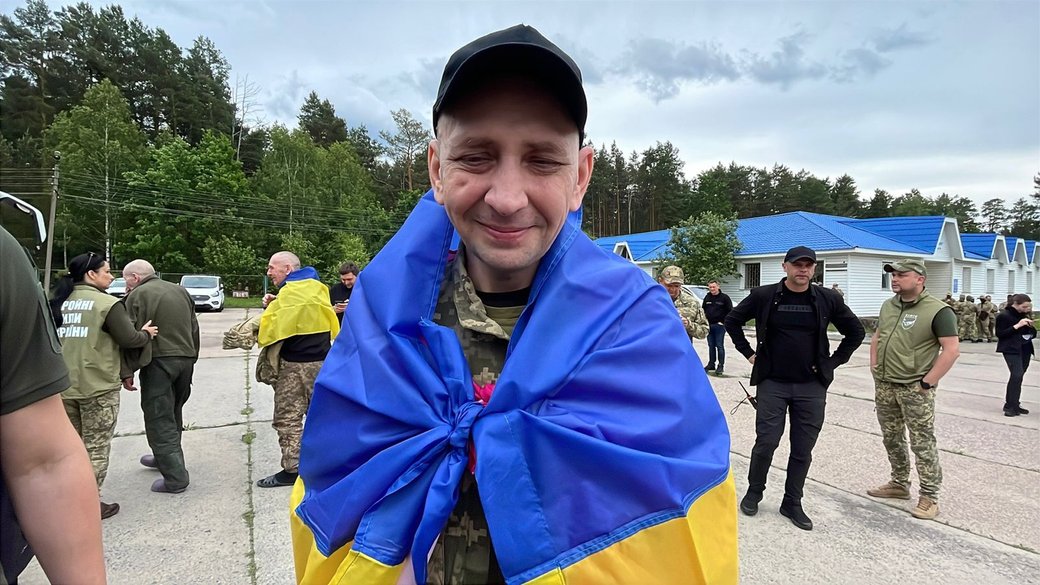 З російського полону повернувся військовий зі Сновська Андрій Гець