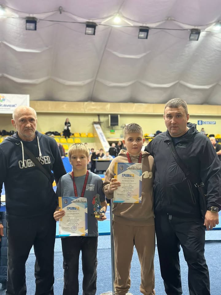 Сновські борці здобули перемоги на Всеукраїнському турнірі в Черкасах