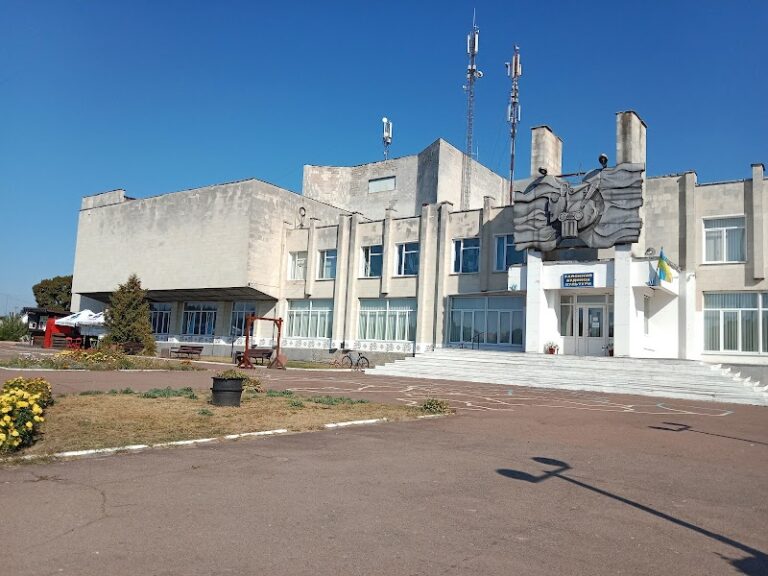 Сновський районний будинок культури — Культура та дозвілля у Сновську