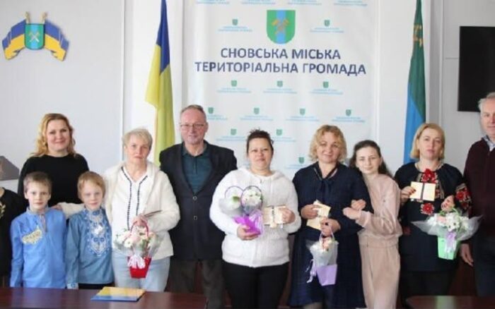 П’ятьом жителькам Сновської громади присвоїли звання «Мати-героїня»