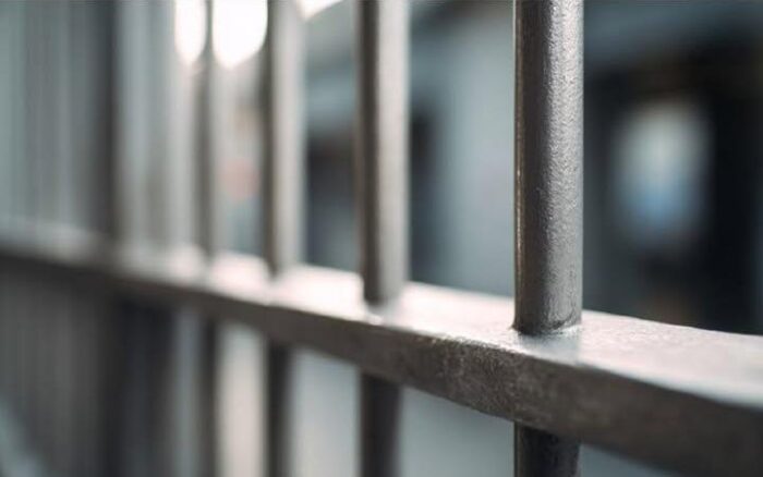 Сновський суд засудив чоловіка до 5 років тюрми за насильство над дитиною