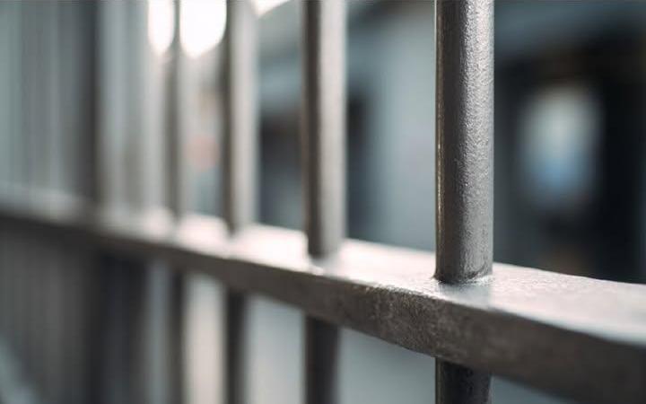 Сновський суд засудив чоловіка до 5 років тюрми за насильство над дитиною
