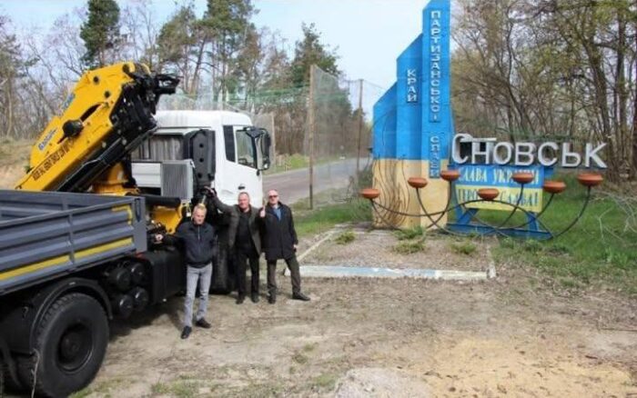 Сновська громада отримала бортовий автомобіль від міжнародних партнерів