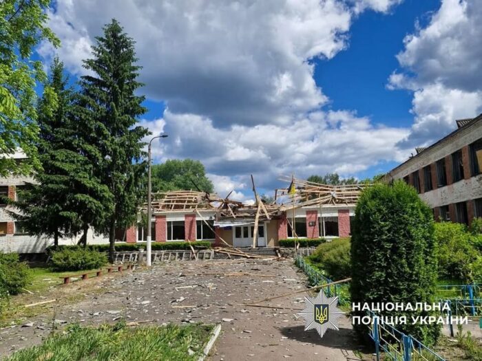 Два російські безпілотники зруйнували Новоборовицький ліцей на Сновщині